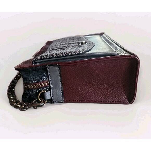 Burgundy BoeJack Design Crossbody Purse w Chain Strap & Pattern - Picture 3 of 10